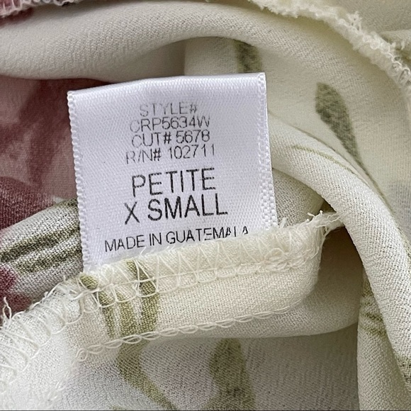 Gibson ruffled peplum 3/4 bell sleeves floral top petite small - Picture 6 of 10